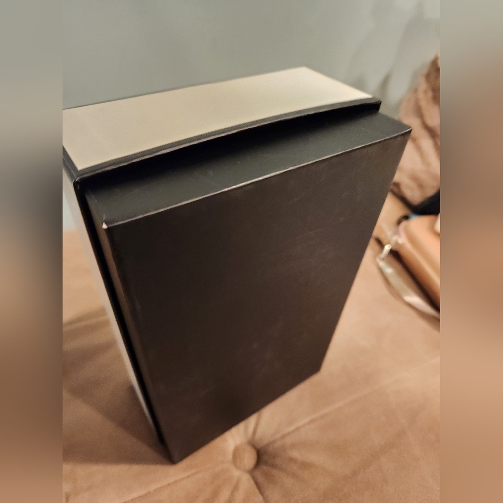 Chanel Box - Picture 3 of 3